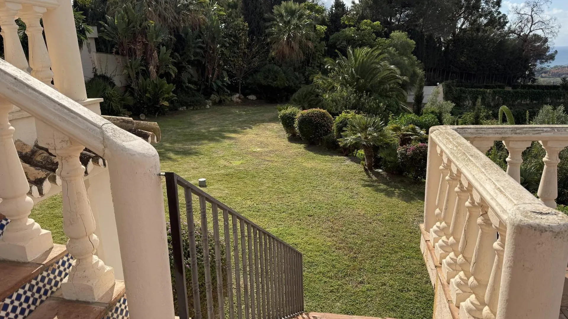Grand Villa! With Golf & Sea View!! Marbella Willa