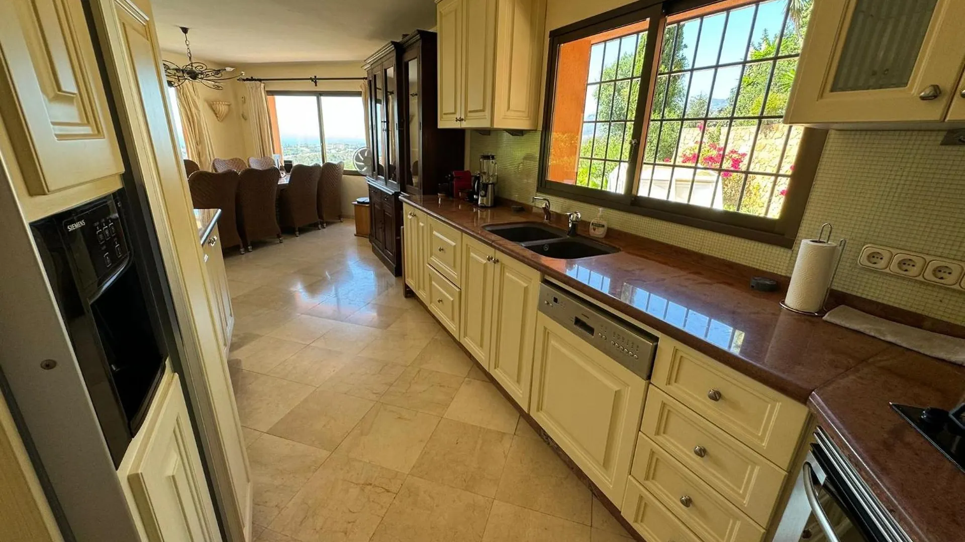 Grand Villa! With Golf & Sea View!! Marbella 0*,  Španělsko